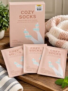 Cozy Socks Smoothing Foot Masks Cocoa Butter & Peppermint 4-Pack New
